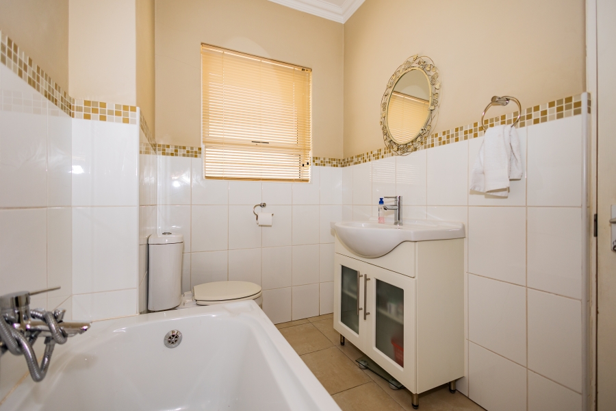 2 Bedroom Property for Sale in Durbanville Western Cape